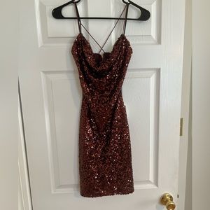 Beautiful copper sequin short dress from Windsor, NEVER WORN